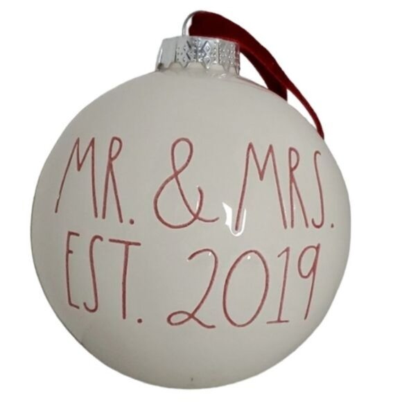 Rae Dunn Christmas Ornament Mr & Mrs Est 2019 Tree Holiday Ceramic Pink ROUND - Picture 1 of 9